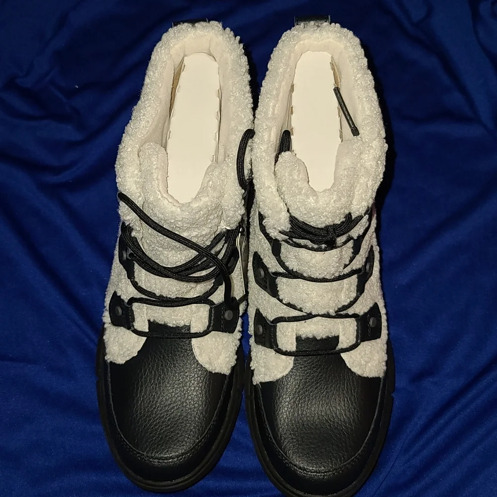Sorel Boots - Picture 8 of 17